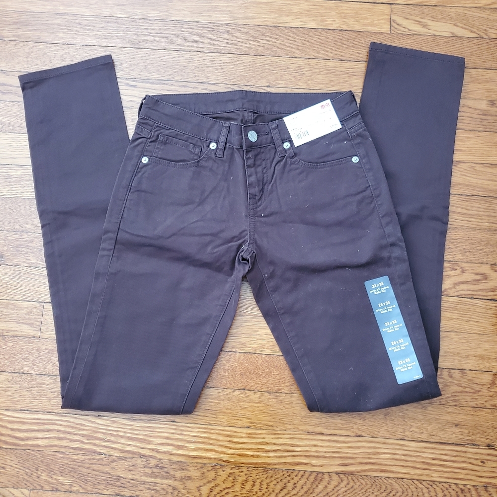 Uniqlo Brown Skinny Fit Straight Jeans NWT Size 23